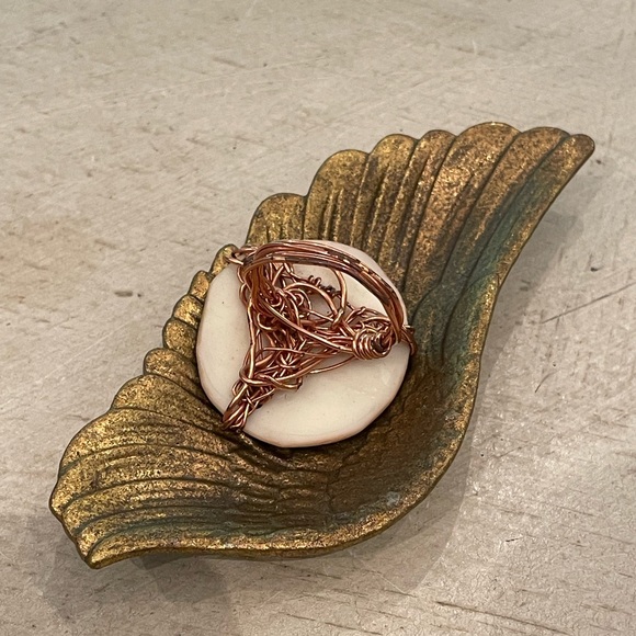 Iridescent Ring - Picture 3 of 4